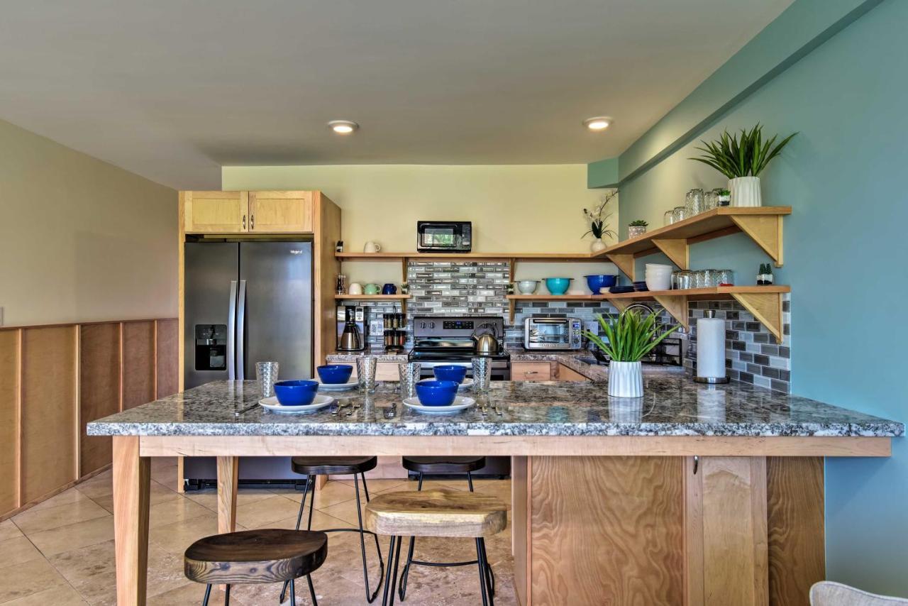Apartment With Lanai At Beginning Of Road To Hana! Paia